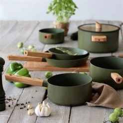 Casserole Ector Induction Aluminium Revêtu Manche En Bois 18 Cm Vert 7 Casserole Ector Induction Aluminium Revêtu Manche En Bois 18 Cm Vert -Cuisine Fournitures Boutique 108017 2 1 Casserole Ector induction aluminium revetu manche en bois 18 cm vert Ogo