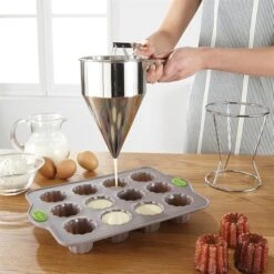 Lot Poêle 7 Blinis Et Entonnoir à Piston -Cuisine Fournitures Boutique 119025 2 1 Lot poele 7 blinis et entonnoir a piston Mathon