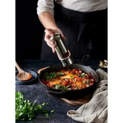 Peugeot Moulin à Poivre électrique Zeli 5 Peugeot Moulin à Poivre électrique Zeli -Cuisine Fournitures Boutique 20083 2 1 Moulin a poivre electrique Zeli Peugeot