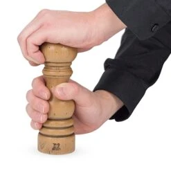 Peugeot Moulin à Sel Paris Antique 18 Cm -Cuisine Fournitures Boutique 201072 3 2 Moulin a sel Paris antique 18 cm Peugeot