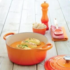 Le Creuset Cocotte Fonte Rond 24 Cm Volcanique 7 Le Creuset Cocotte Fonte Rond 24 Cm Volcanique -Cuisine Fournitures Boutique 213180 2 3 Cocotte fonte rond 24 cm volcanique Le Creuset