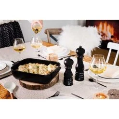 Peugeot Plat à Four Céramique Appolia Rectangulaire Noir Mat 36 Cm -Cuisine Fournitures Boutique 301367 3 2 Plat a four ceramique Appolia rectangulaire noir mat 36 cm Peugeot