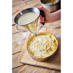 De Buyer Entonnoir à Piston Kwik Noir -Cuisine Fournitures Boutique 573050 2 1 Entonnoir a piston Kwik noir De Buyer