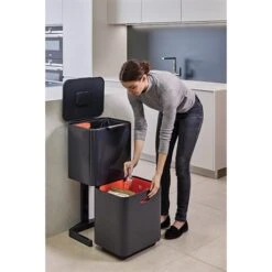 Joseph Joseph Poubelle Totem Graphite 60 L - 2 Compartiments 30 L -Cuisine Fournitures Boutique 658003 3 2 Poubelle Totem Graphite 60 L 2 compartiments 30 L Joseph Joseph