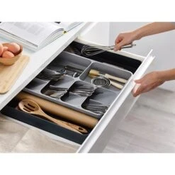 Joseph Joseph Organiseur Extensible Pour Couverts Et Ustensiles DrawerStore -Cuisine Fournitures Boutique 658024 4 1 Organiseur extensible pour couverts et ustensiles drawerStore Joseph Joseph