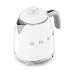 Smeg Mini Bouilloire 0,8 L 1400 W KLF05PBEU Blanc -Cuisine Fournitures Boutique 702033 2 1 Mini bouilloire 0 8 L 1400 W KLF05PBEU blanc Smeg