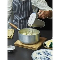 Cuisinart Batteur Sans Fil RHM100E -Cuisine Fournitures Boutique 761052 3 2 Batteur sans fil RHM100E Cuisinart